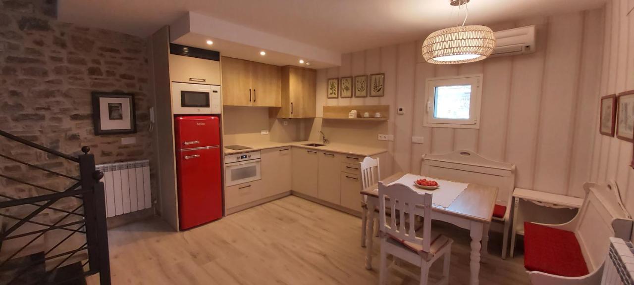 Apartamentos Casa Isabale Biescas  Eksteriør bilde